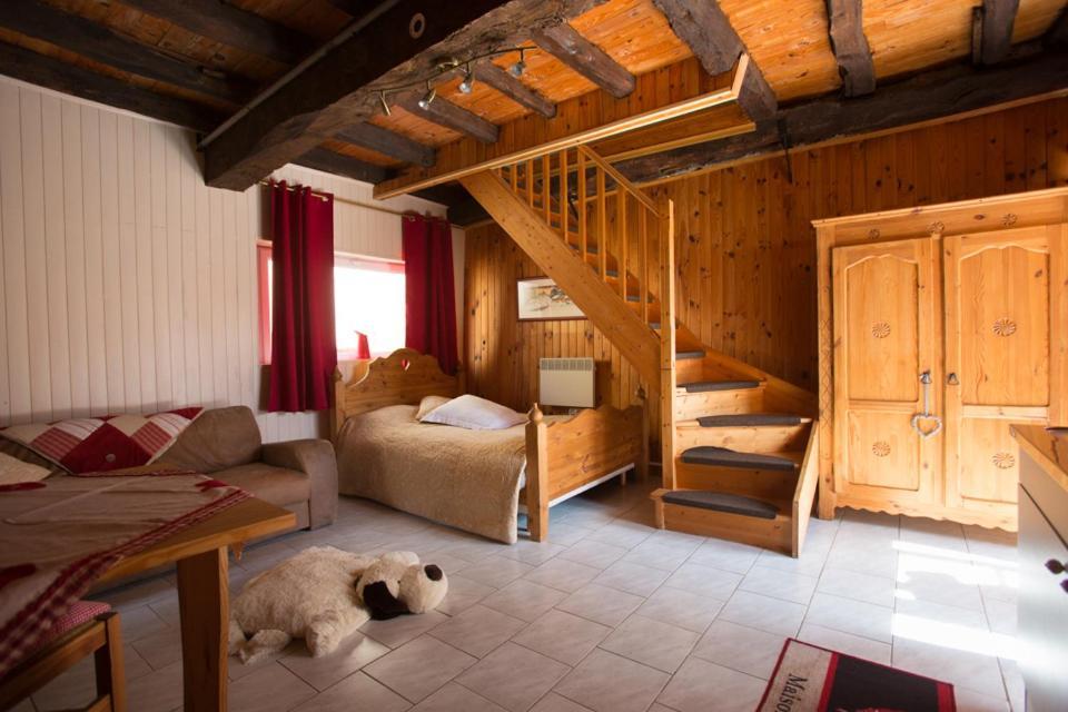 Maison Du Bois Saint-Antoine  Luaran gambar